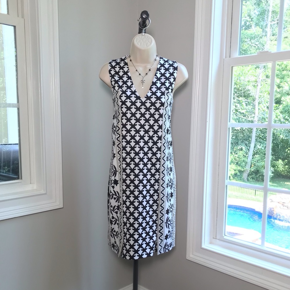Gretchen Scott Sleeveless Black White Sheath Dress  - Women’s Medium